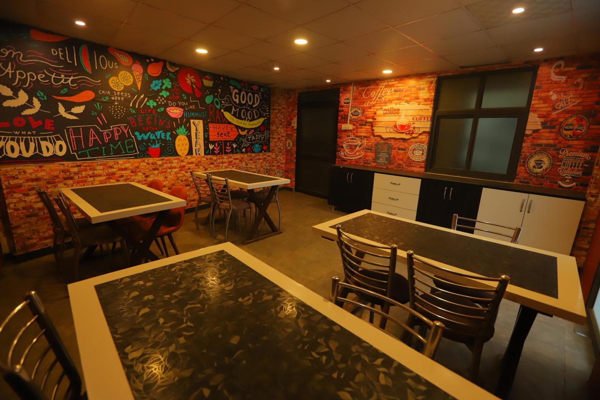 ניו דלהי Hotel Almora Inn - Near By Delhi International Airport - With Free Airport Pickup And Drop מראה חיצוני תמונה