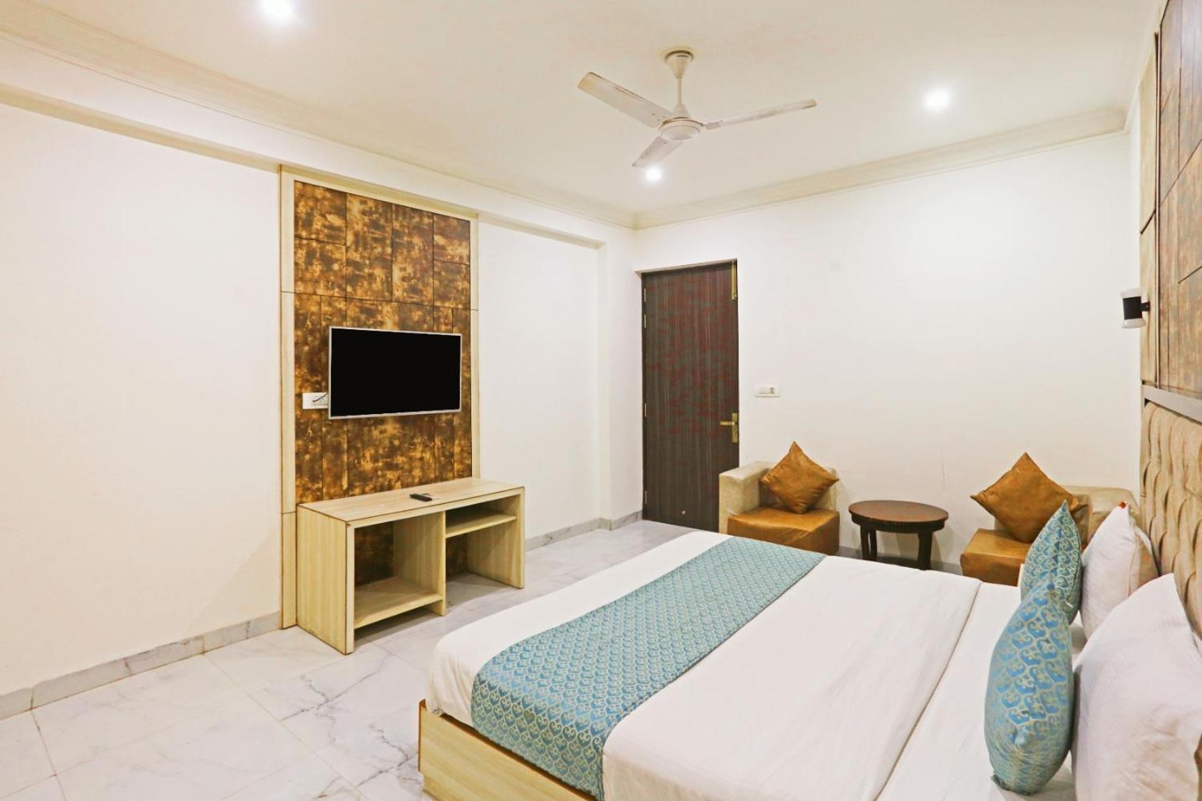 ניו דלהי Hotel Almora Inn - Near By Delhi International Airport - With Free Airport Pickup And Drop מראה חיצוני תמונה