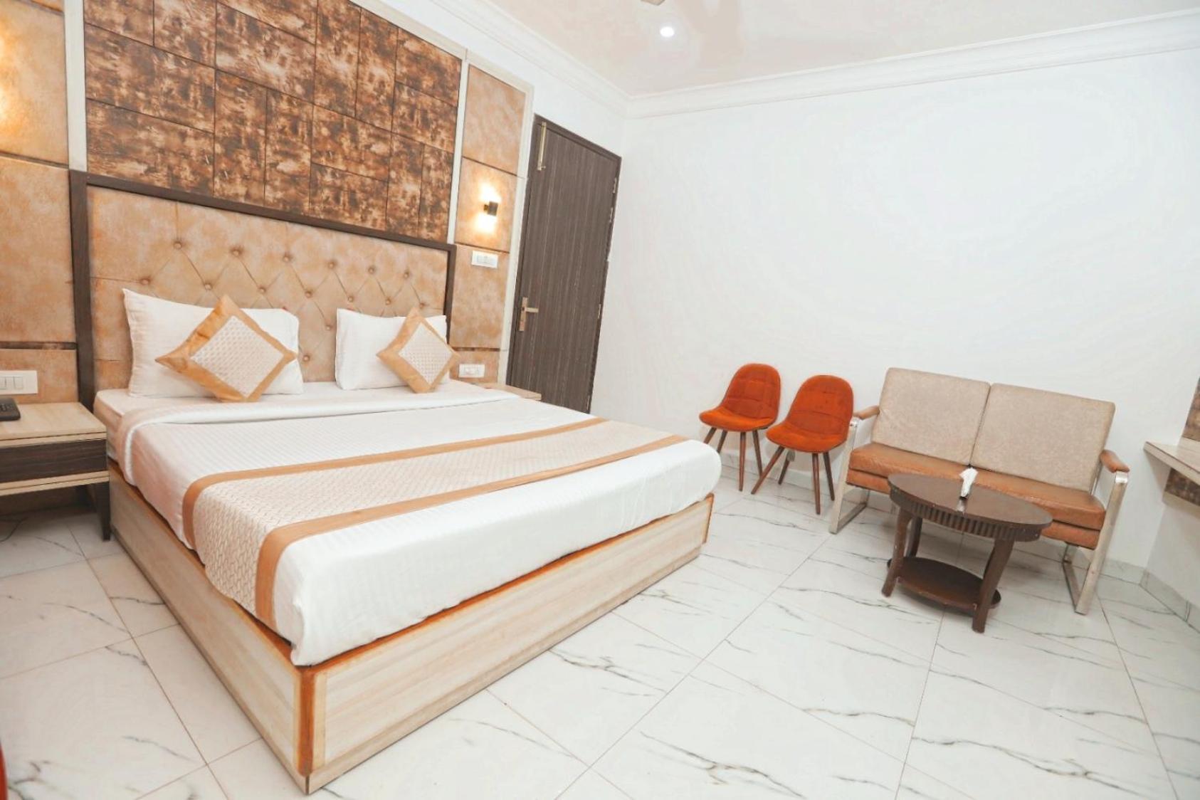ניו דלהי Hotel Almora Inn - Near By Delhi International Airport - With Free Airport Pickup And Drop מראה חיצוני תמונה