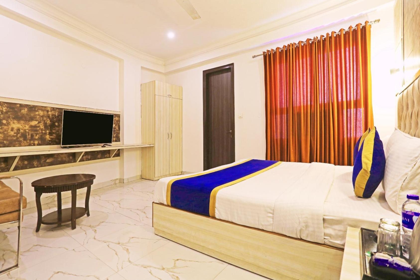 ניו דלהי Hotel Almora Inn - Near By Delhi International Airport - With Free Airport Pickup And Drop מראה חיצוני תמונה