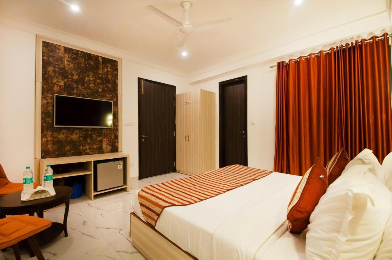 ניו דלהי Hotel Almora Inn - Near By Delhi International Airport - With Free Airport Pickup And Drop מראה חיצוני תמונה
