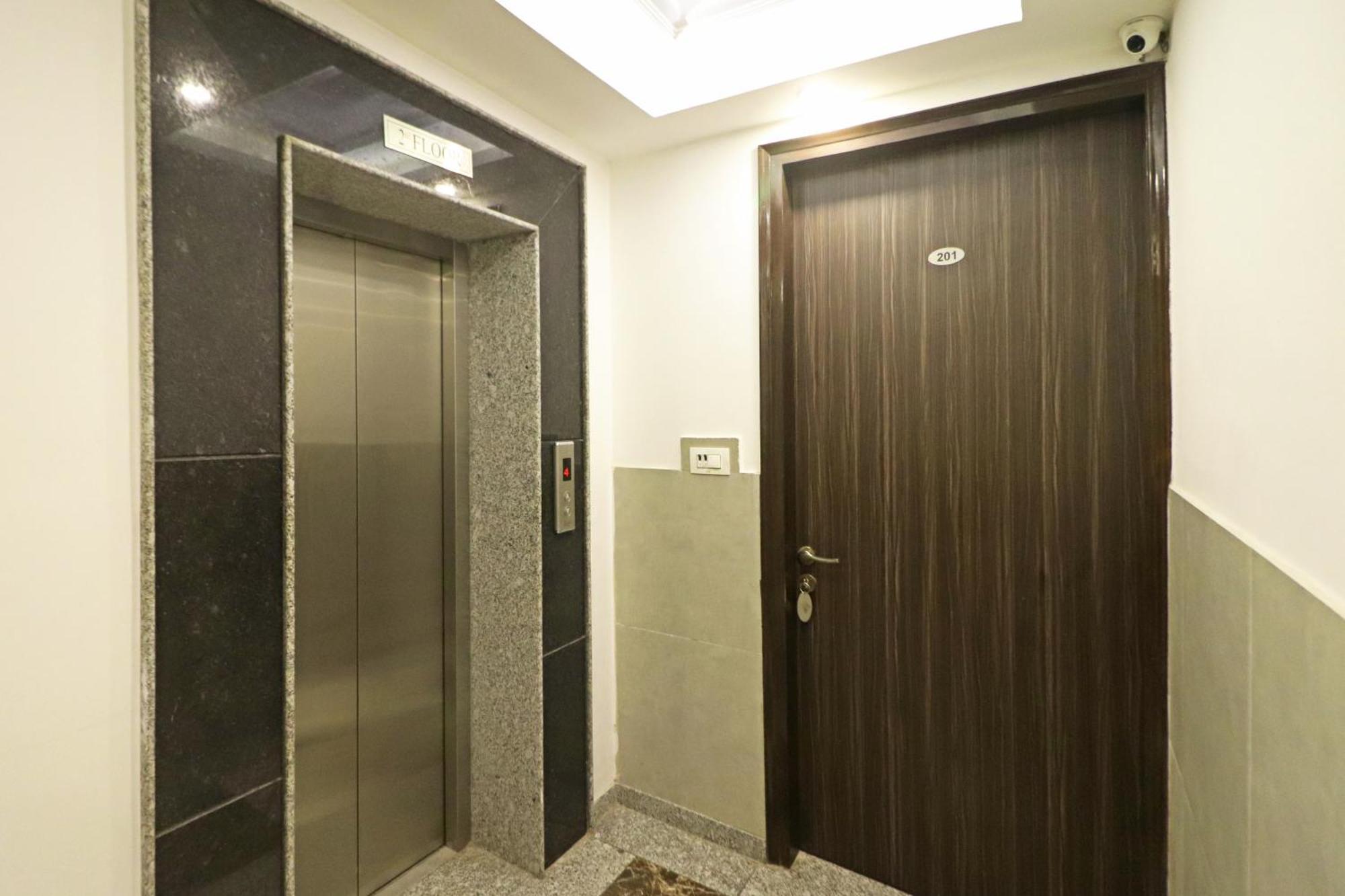 ניו דלהי Hotel Almora Inn - Near By Delhi International Airport - With Free Airport Pickup And Drop מראה חיצוני תמונה