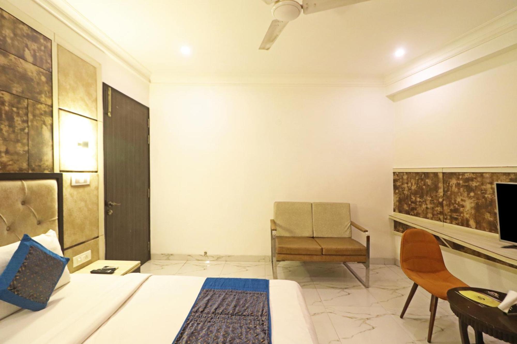 ניו דלהי Hotel Almora Inn - Near By Delhi International Airport - With Free Airport Pickup And Drop מראה חיצוני תמונה