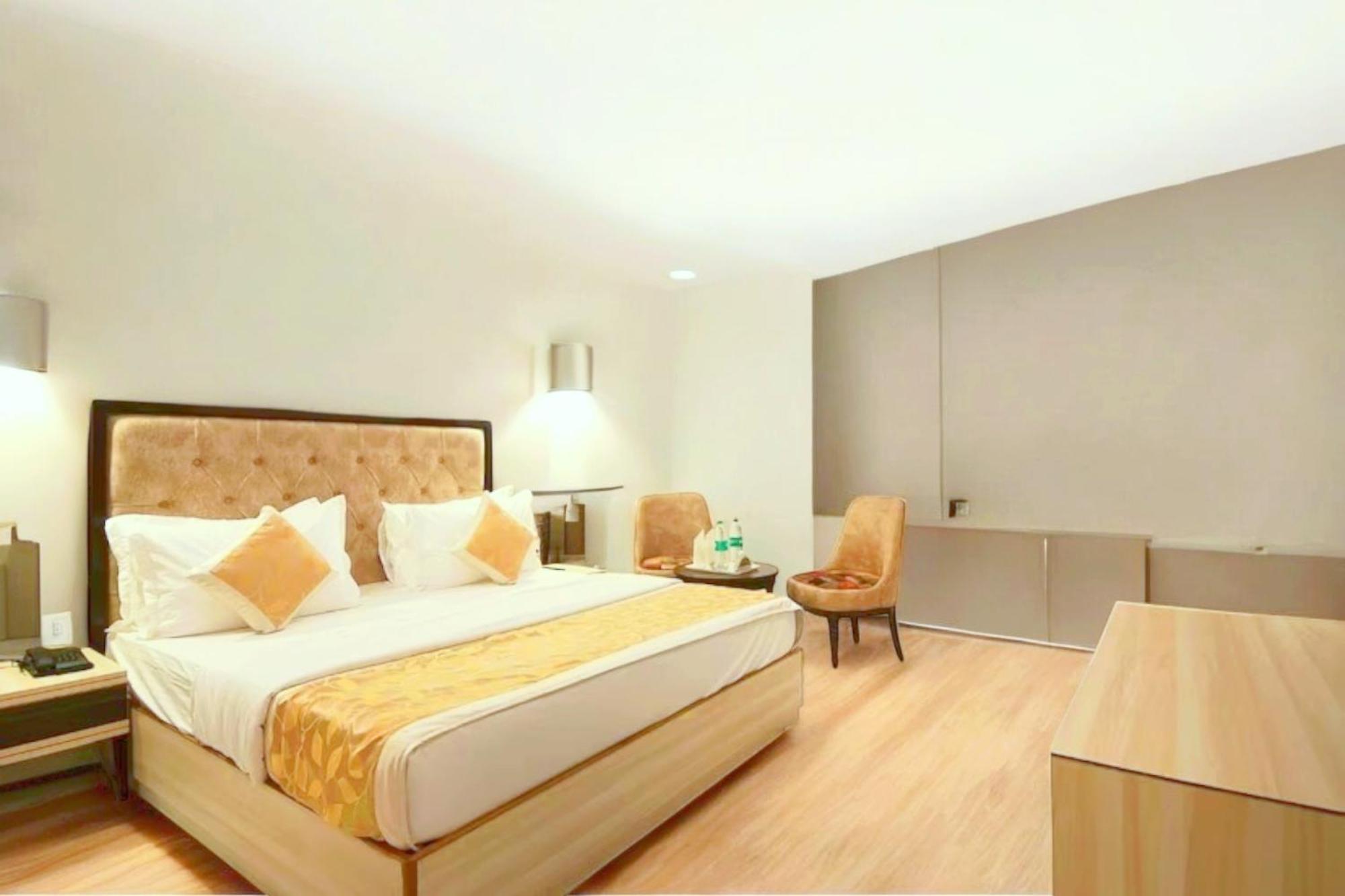 ניו דלהי Hotel Almora Inn - Near By Delhi International Airport - With Free Airport Pickup And Drop מראה חיצוני תמונה